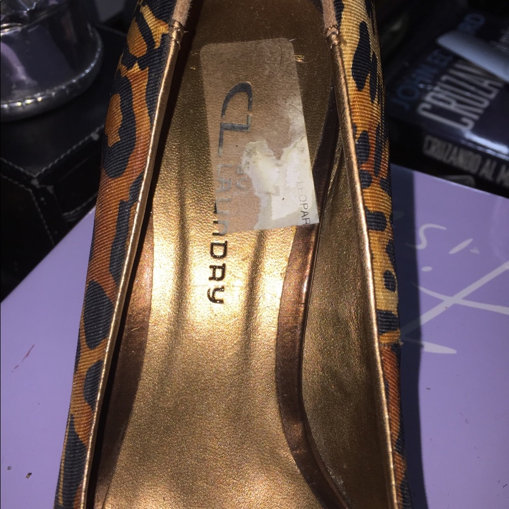 Cl by laundry Leopard heels size 7.